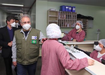 Investimentos no hospital municipal de Foz ficarão como legado para o SUS, diz ministro