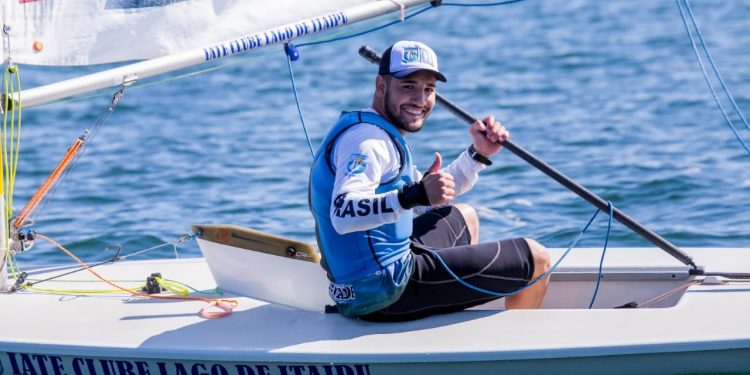 Atletas iguaçuenses retornam com medalhas de competições esportivas disputadas no fim de semana
