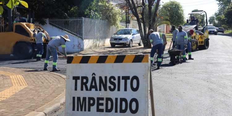 Pavimentação nos jardins Curitibano I, II e III entra na fase final