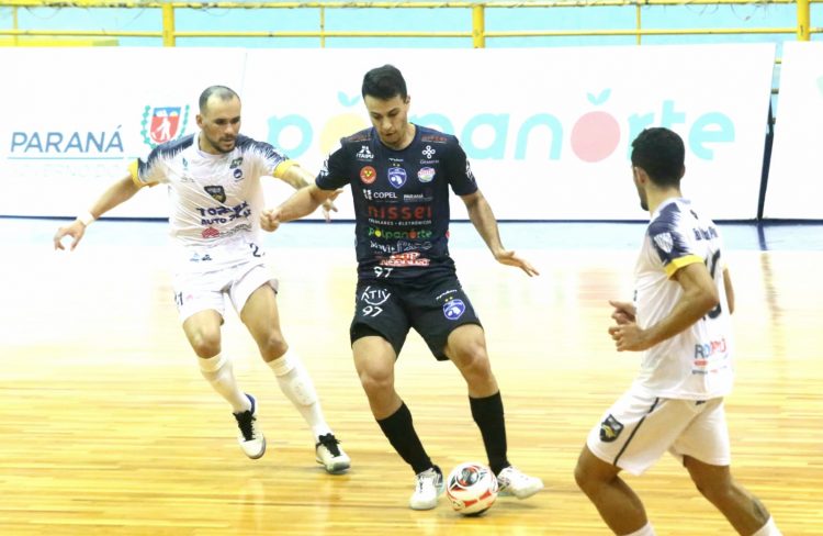 Foz Cataratas goleia o São José e assume a vice liderança da série ouro