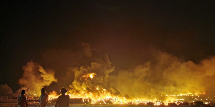 Incêndio destrói depósito de pneus em Minga Guazú