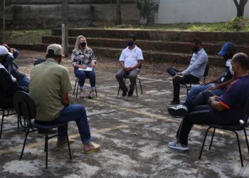 Mudança de vida: pacientes em reabilitação no Caps AD participam de rodas de conversa para compartilhar experiências