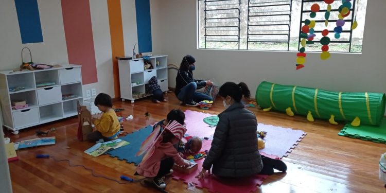 Biblioteca da Infância e Juventude retoma oficinas presenciais na Estação Cultural da Vila C