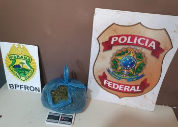 Polícia apreende adolescente com droga em mochila