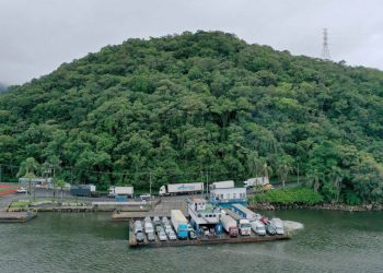 Empresa que faz travessia em Guaratuba pode ter contrato suspenso, diz CGE