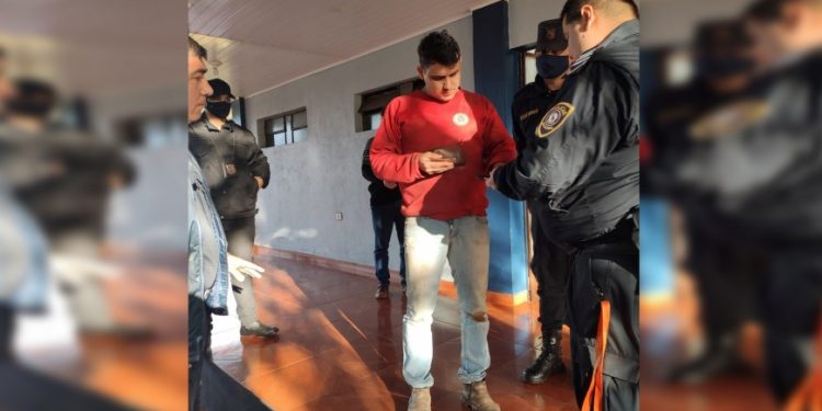 Polícia paraguaia prende brasileiro procurado por duplo homicídio em Itaipulândia