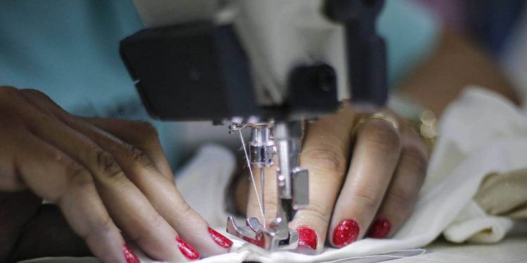 Primeira parcela do auxílio emergencial do Paraná alcança mais de 20 mil empresas