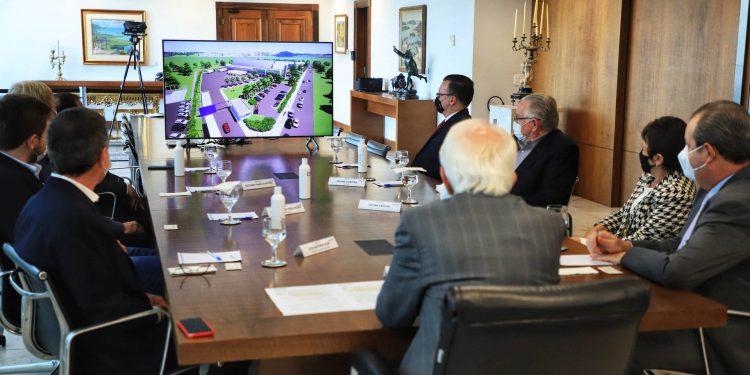 Cidade do Paraná vai receber R$ 15 milhões em expansão de unidade de distribuição de alimentos