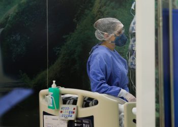 Pela 1ª vez em quatro meses, ocupação de leitos de UTI Covid-19 fica abaixo de 90% no Paraná