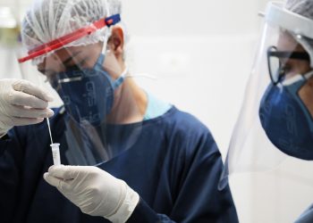 99% dos novos imunizantes vão para população em geral; distribuição começa nesta quinta