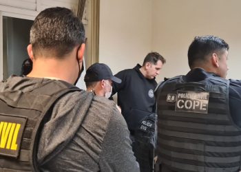 Operação mira suspeitos de crimes contra crianças e adolescentes em Foz e mais 4 cidades