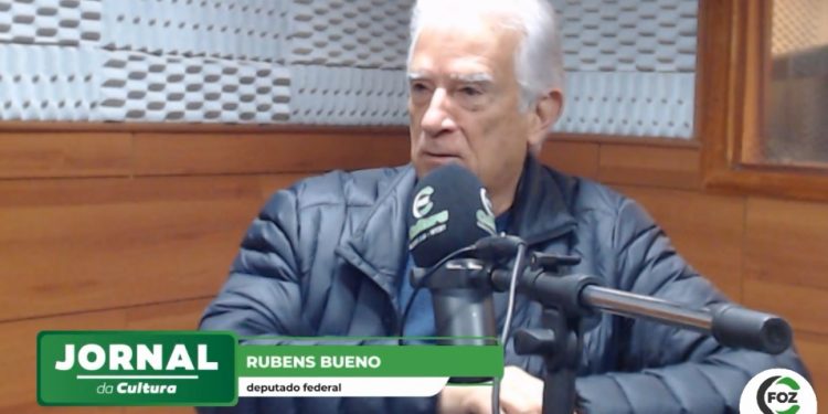 Rubens Bueno fala sobre projeto de fim dos “supersalários” do funcionalismo público
