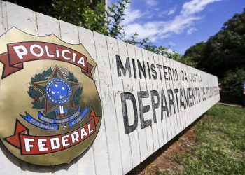 PF prende 15 pessoas e desarticula tráfico internacional de drogas
