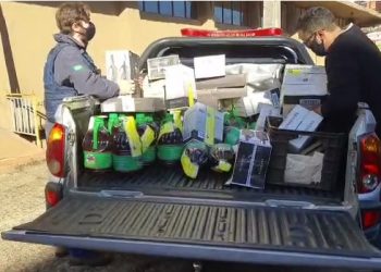 Operação apreende alimentos contrabandeados em boxes da Vila Portes