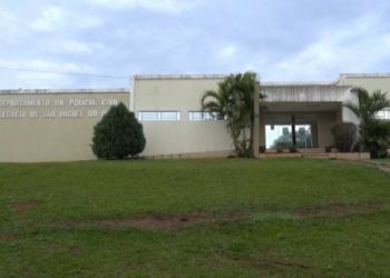 MPPR denuncia advogado que teria levado celular para cliente preso em São Miguel do Iguaçu em troca de R$ 10 mil