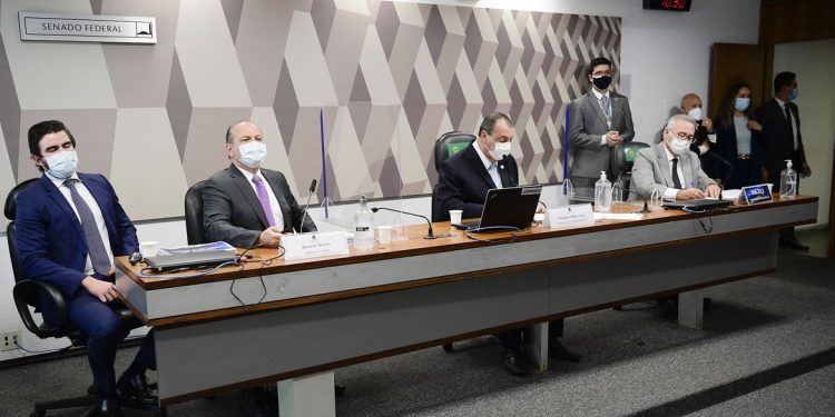 “Destruí todas as narrativas” diz Ricardo Barros à Rádio Cultura sobre CPI da pandemia