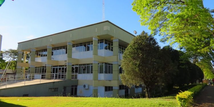 Justiça manda bloquear R$ 750 mil em bens de ex-prefeito de Matelândia e mais três réus