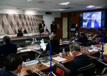 Deputado do Paraná invade a CPI, é expulso e pode ser alvo do Conselho de Ética
