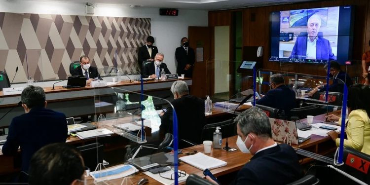 Deputado do Paraná invade a CPI, é expulso e pode ser alvo do Conselho de Ética