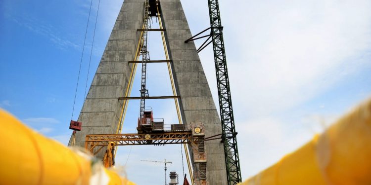 Iniciada a colocação dos cabos de aço da Ponte Internacional da Integração