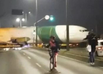 Fake: Imagens de avião desmontado viralizam como acidente aéreo na região de Curitiba