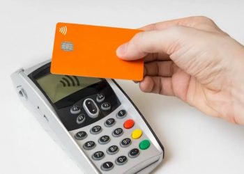 Procon PR alerta para o risco de golpes em cartões com pagamento por aproximação