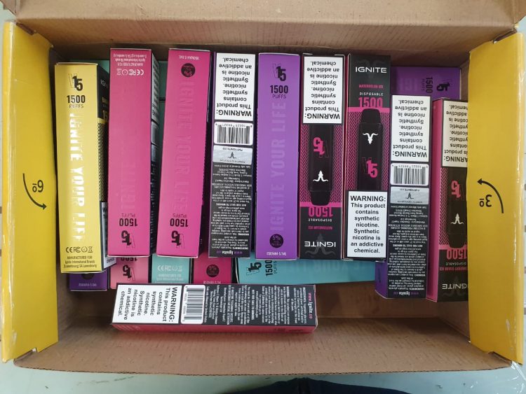 Receita Federal retêm 480 remessas postais suspeitas de descaminho em Foz do Iguaçu