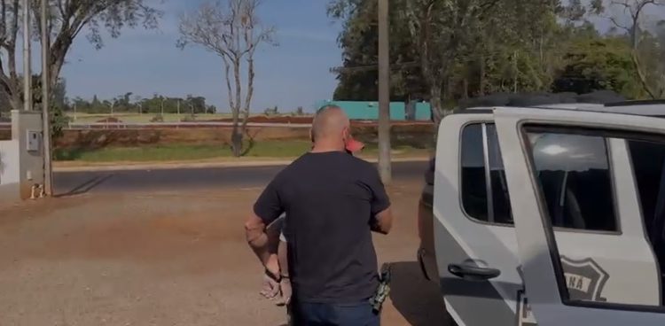 Homem é preso em flagrante por crimes de lesão corporal e ameaça pela Polícia Civil