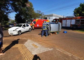Mulher é atendida pelo SIATE após acidente na Avenida Pôr do Sol