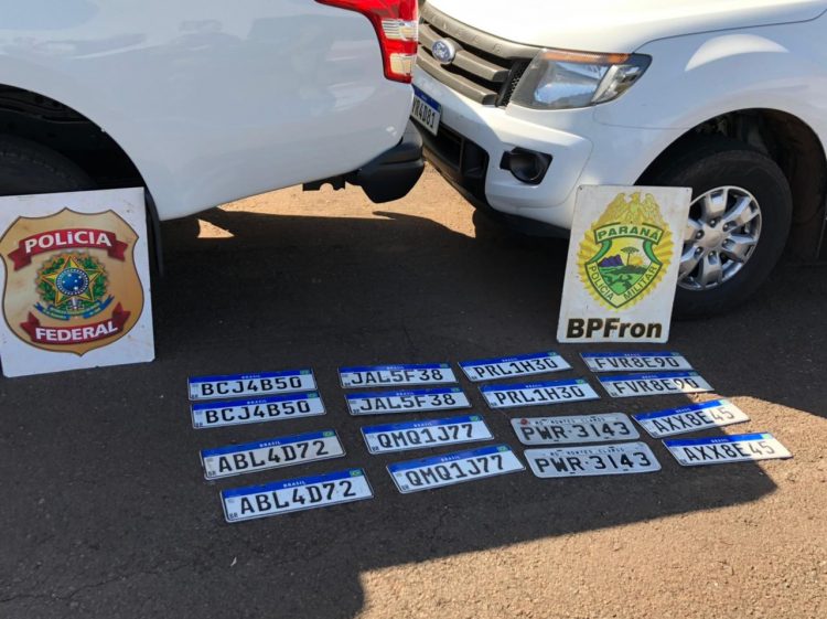 Homem é preso com armas, veículo roubado e cigarros contrabandeados