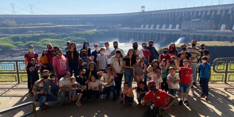 Mais de 4.700 iguaçuenses realizaram os passeios do programa Foz Conhecendo Foz