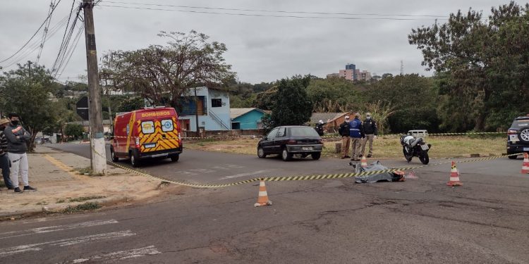 Homem morre em acidente de trânsito na Avenida João Paulo II