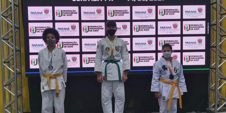 Atletas de Judô de Foz do Iguaçu são campeãs nos Jogos Escolares do Paraná