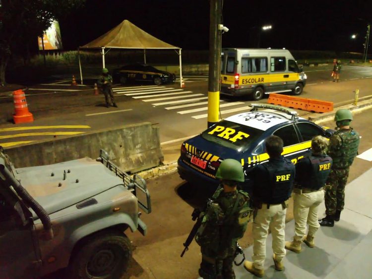 Exército faz operação em Foz do Iguaçu para repreender crimes de fronteira