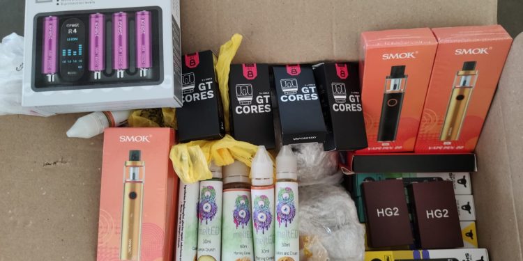 Receita federal realiza operação em Matelândia no Centro de Distribuição dos Correios