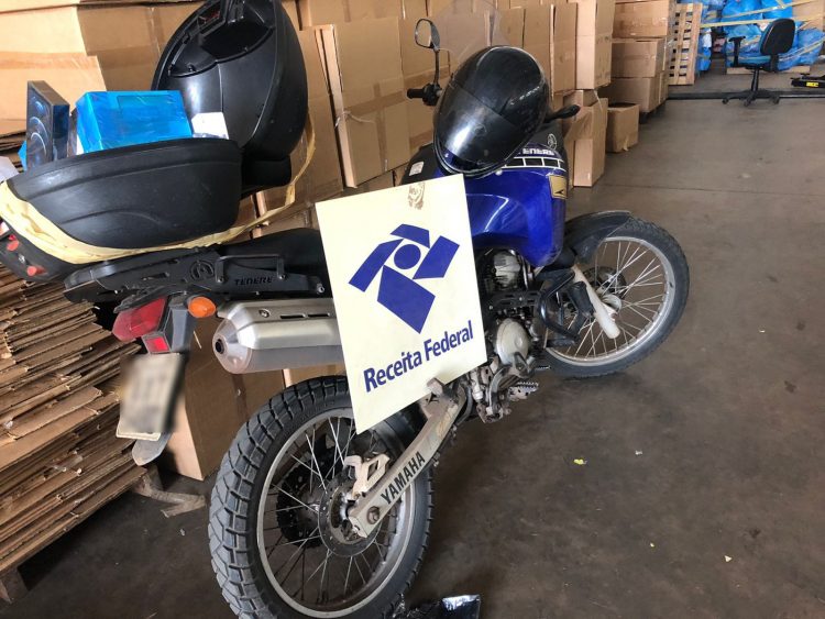 Receita federal realiza operação em Matelândia no Centro de Distribuição dos Correios