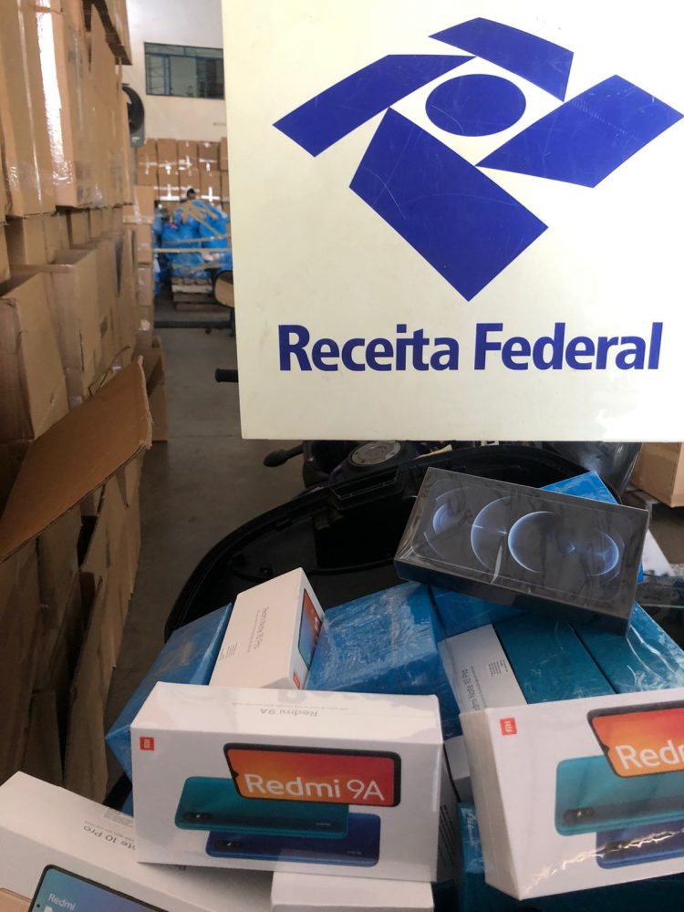 Receita federal realiza operação em Matelândia no Centro de Distribuição dos Correios