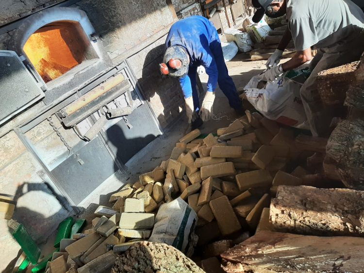 Polícia Civil de Santa Terezinha de Itaipu incinera mais de 2,7 toneladas de drogas