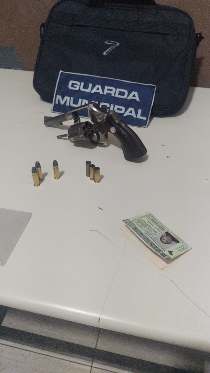 Homem é preso pelo Guarda Municipal após tentativa de homicídio na Vila Brás