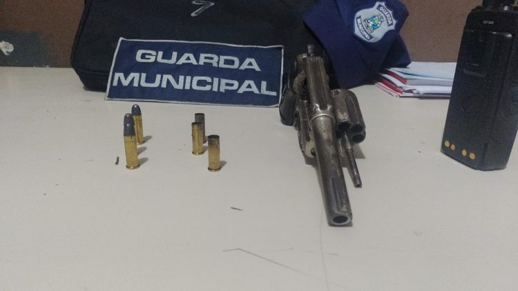 Homem é preso pelo Guarda Municipal após tentativa de homicídio na Vila Brás