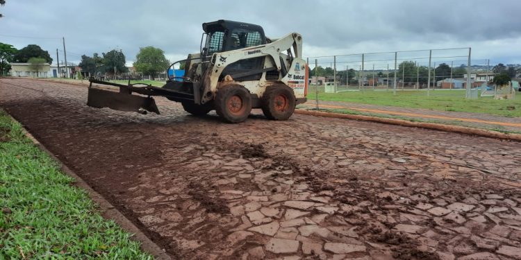 Usina de Asfalto atendem o bairro Cidade Nova II em Foz