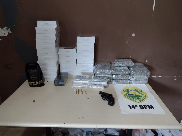 Polícia Militar apreende eletrônicos e arma de fogo na Vila Portes