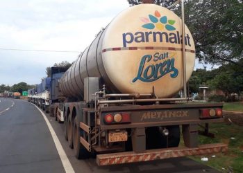 Greve de caminhoneiros paraguaios é responsável por queda de 30% nas vendas de laticínios