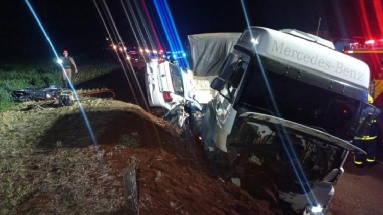 Acidente envolvendo motorista de bitrem bêbado deixa 5 mortos em Toledo