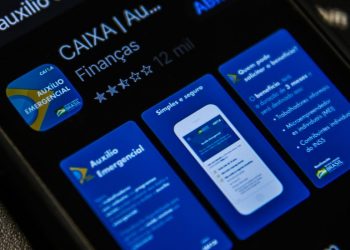 Auxílio emergencial é pago a beneficiários do Bolsa Família com NIS 1