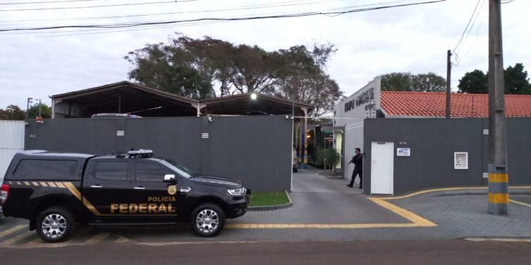 PF deflagra operação contra o tráfico internacional de armas e drogas