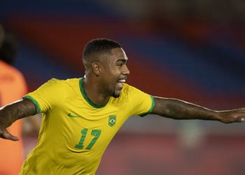 Brasil derrota a Espanha e é bicampeão olímpico no futebol em Tóquio