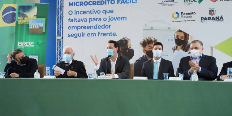 Governador lança programa que oferece linhas de crédito para jovens empreendedores