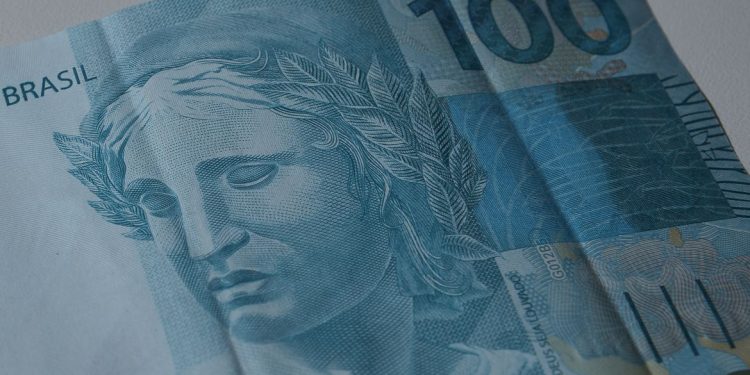 Inflação pelo IPCA sobe 0,96% em julho; INPC acelera para 1,02%