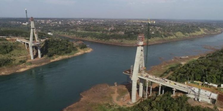 Governo do Paraguai conclui licitação do 2º lote de obras complementares da Ponte da Integração